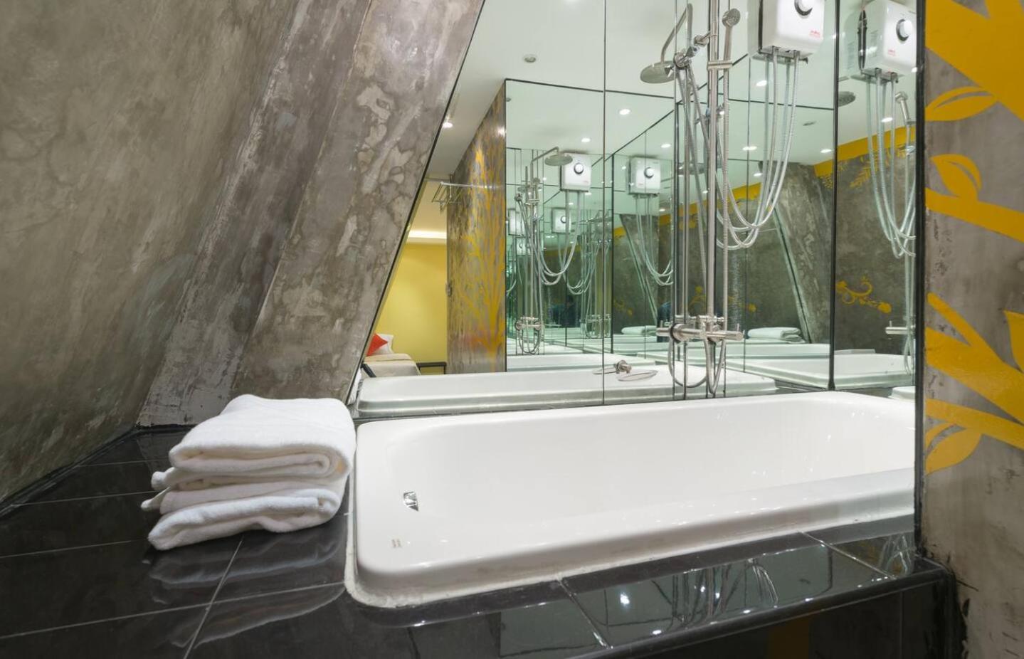 Hostel Double Five Bangkok Zewnętrze zdjęcie